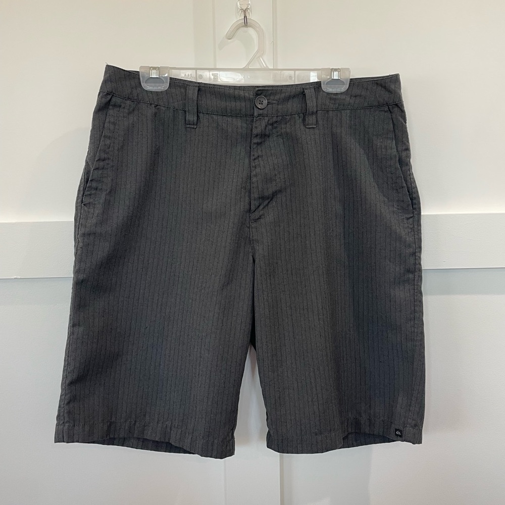 Charcoal Gray Men’s Quicksilver Shorts